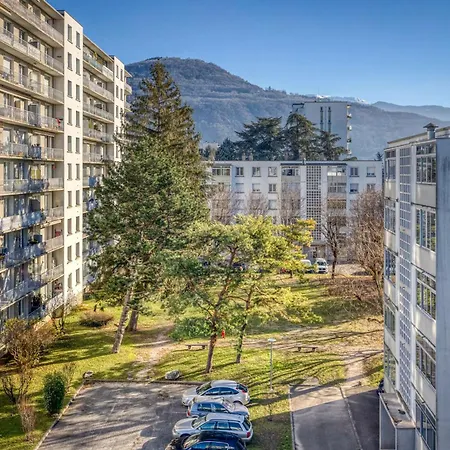Le Perroquet - Parking - Campus * Saint-Martin-dʼHères